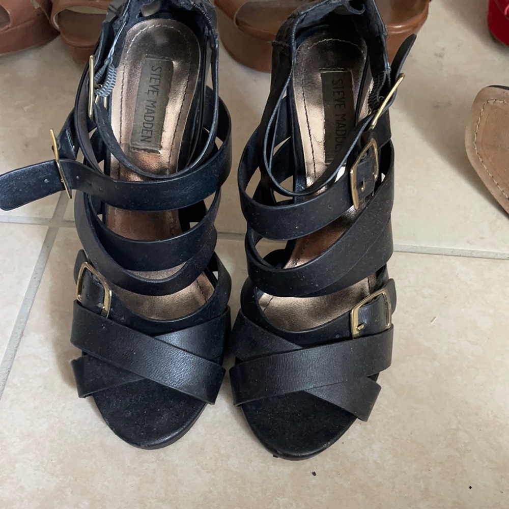 Steven madden black sandals sz8